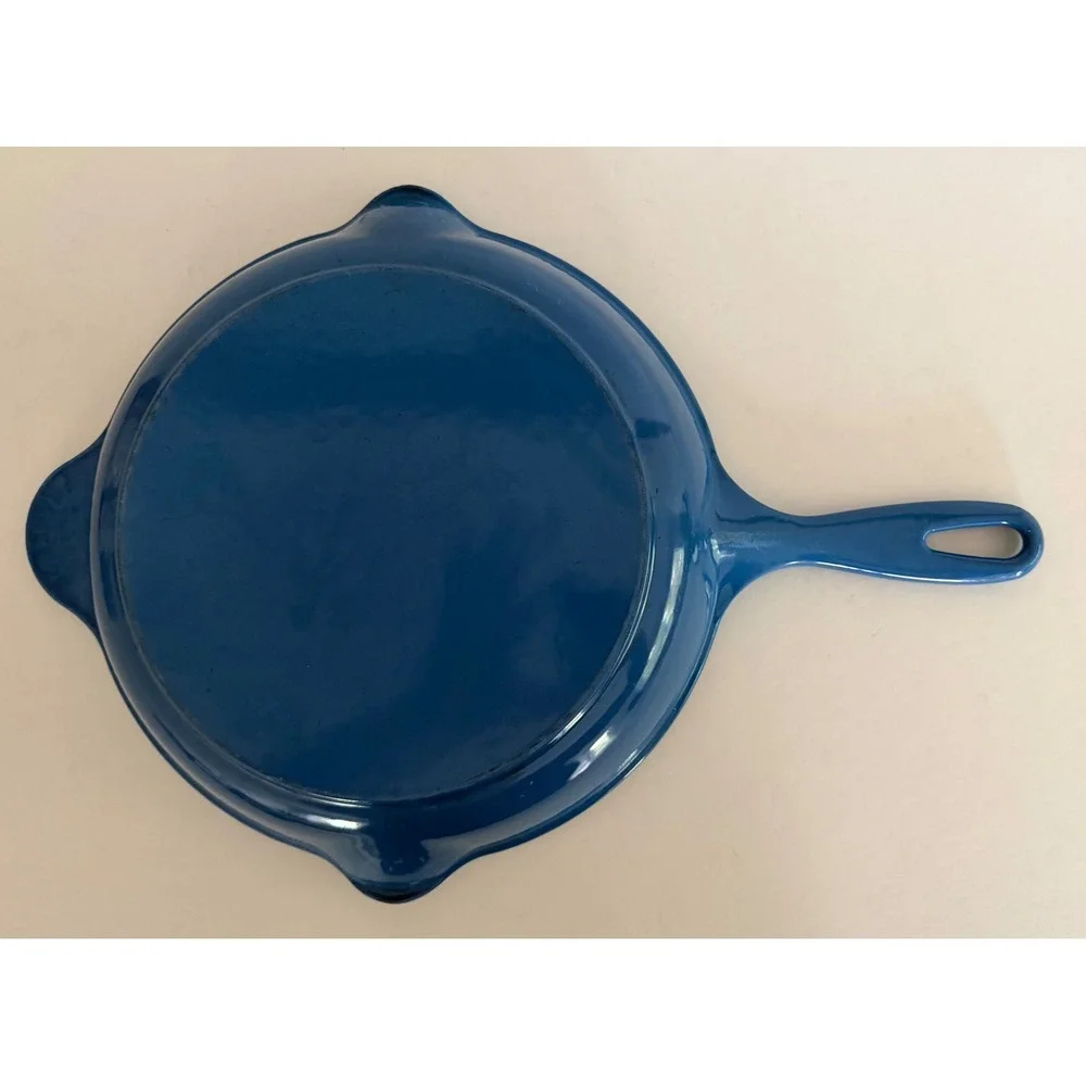 Le Creuset Marseille Blue Enameled Cast Iron Skillet Fry Pan Double Spout 26cm